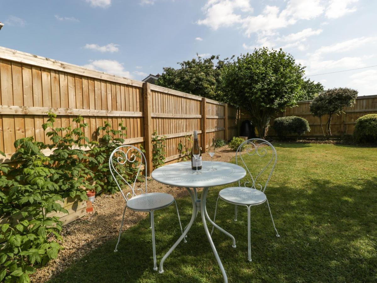 16 Mythern Meadow Bradford-On-Avon Exterior photo