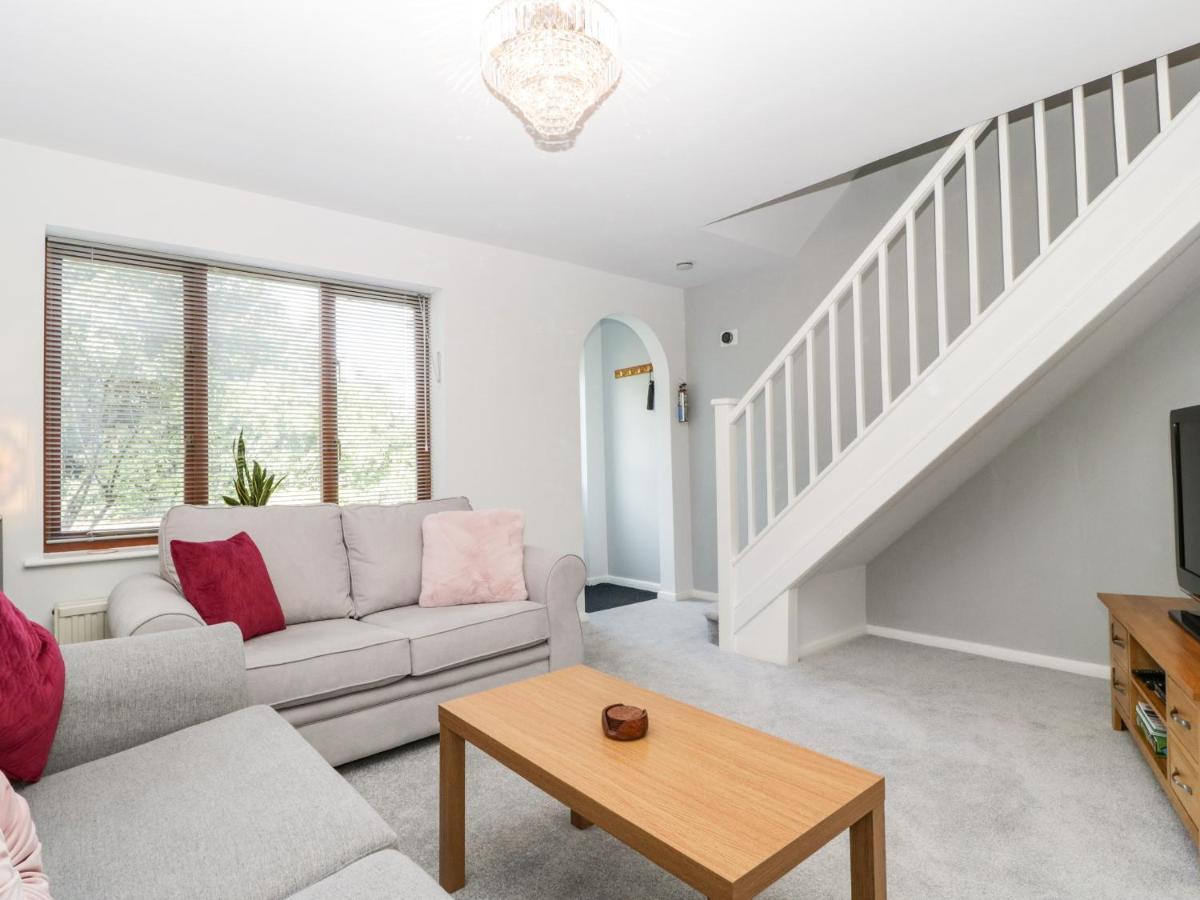 16 Mythern Meadow Bradford-On-Avon Exterior photo
